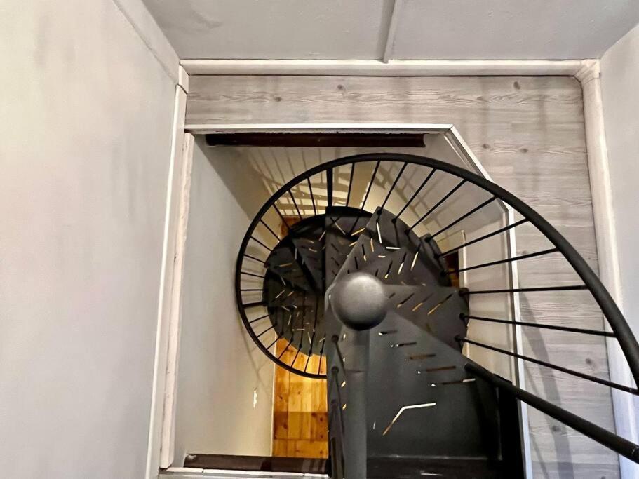 Loft Cianosi - Appartamento Nel Cuore Di Livourne Extérieur photo