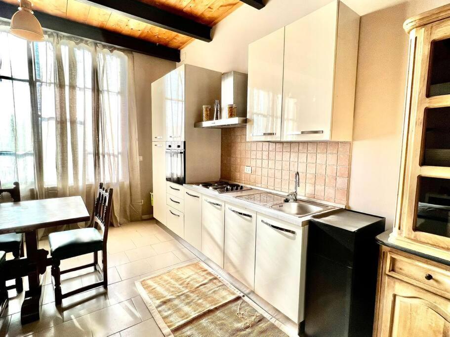 Loft Cianosi - Appartamento Nel Cuore Di Livourne Extérieur photo