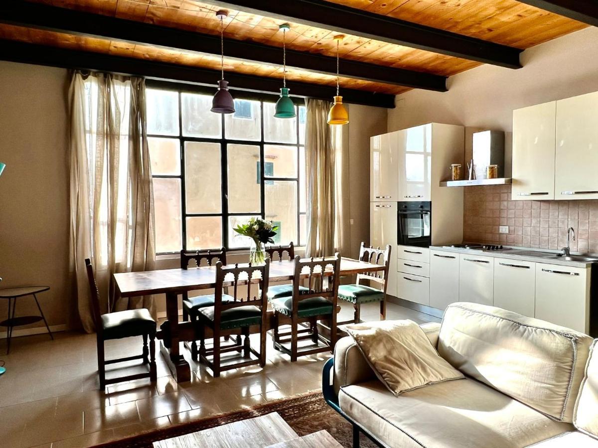 Loft Cianosi - Appartamento Nel Cuore Di Livourne Extérieur photo